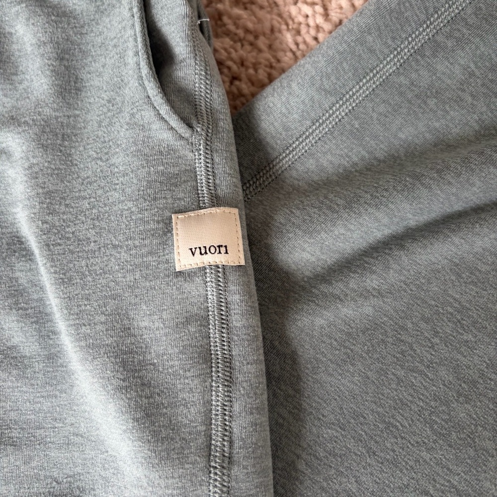 Vuori Women’s Boyfriend Dream Knit Jogger Pants Size M Laurel Heather - Picture 13 of 14